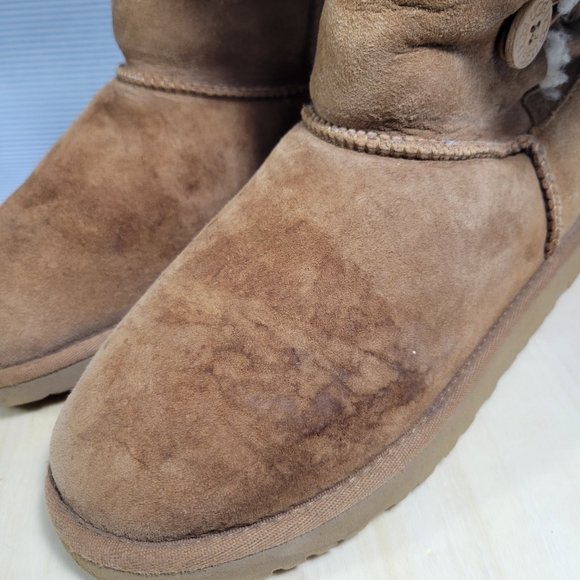 UGG AUSTRALIA 1962 BAILEY 3-Button Triplet Boots Suede Women's Size 5 Chestnut - Picture 9 of 11